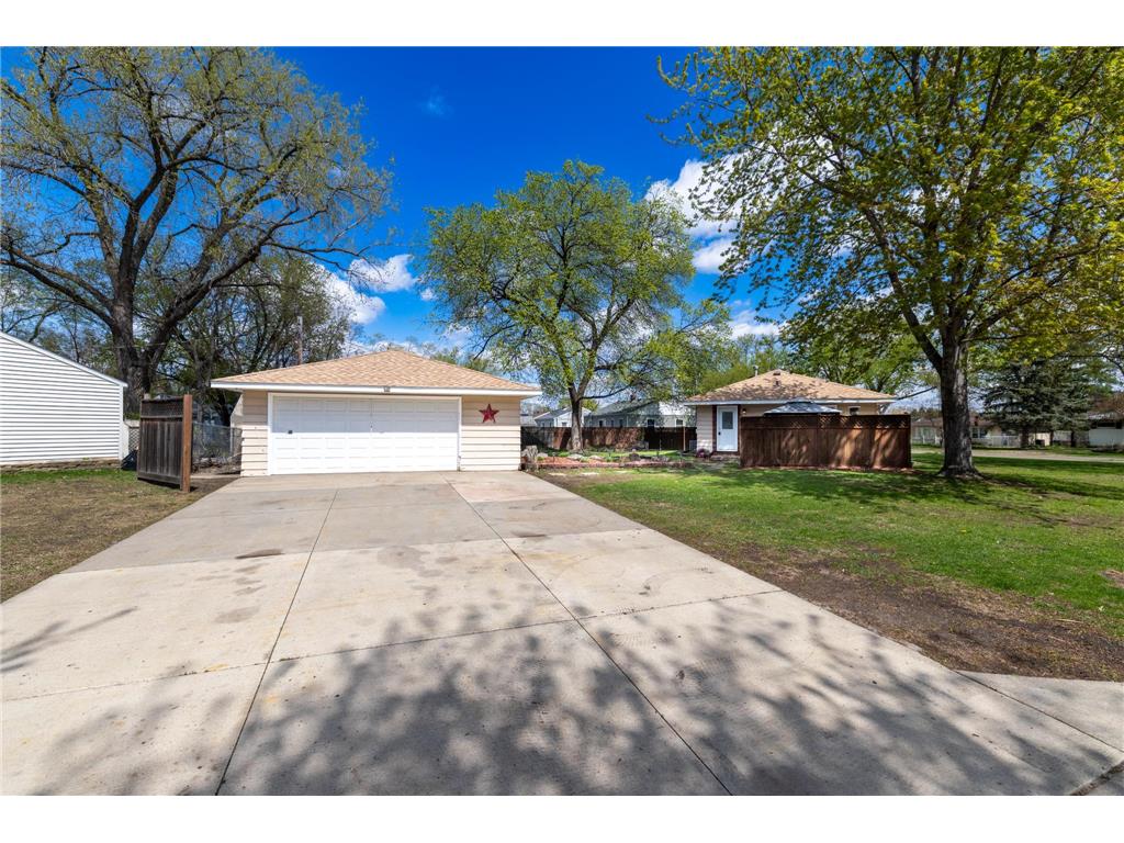 5205 Edgewood Avenue N Crystal MN 55428 7063661 image22
