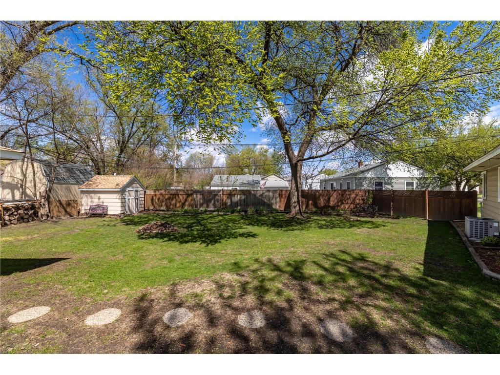 5205 Edgewood Avenue N Crystal MN 55428 7063661 image26