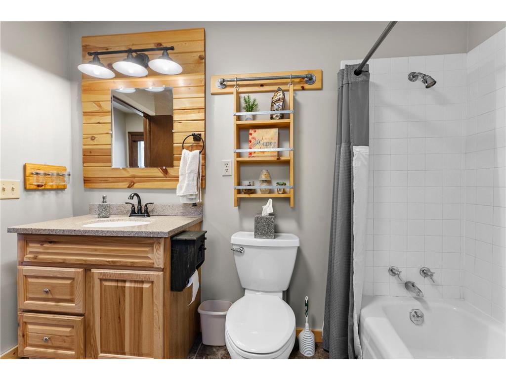 5205 State Road 70 Webster WI 54893 - Viola 7052422 image33