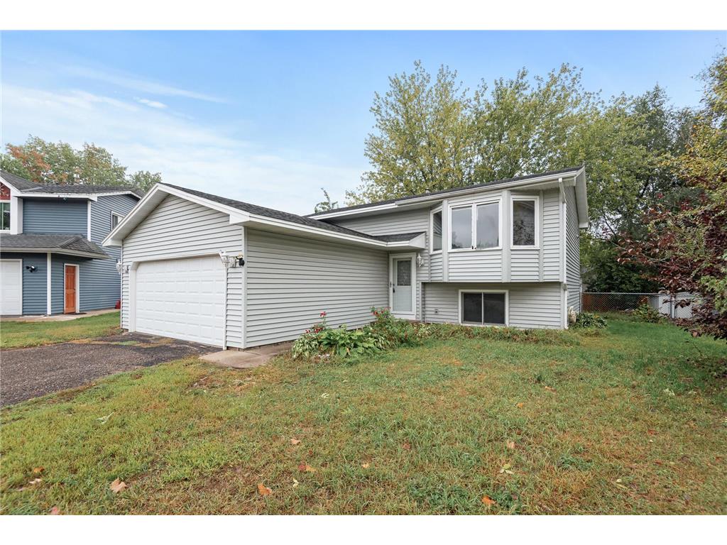 5208 Angeline Avenue N Crystal MN 55429 6438053 image1