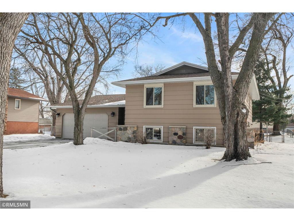 5209 77th Avenue N Brooklyn Park MN 55443 7004605 image1