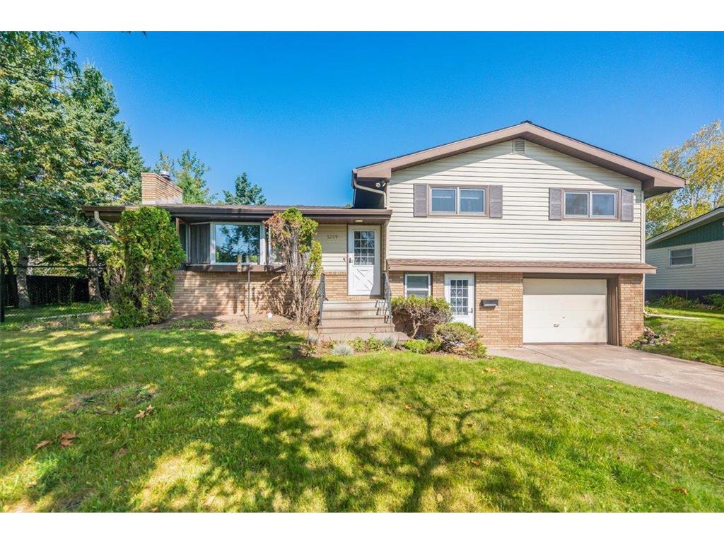 5209 Norwood Street Duluth MN 55804 6791810 image1