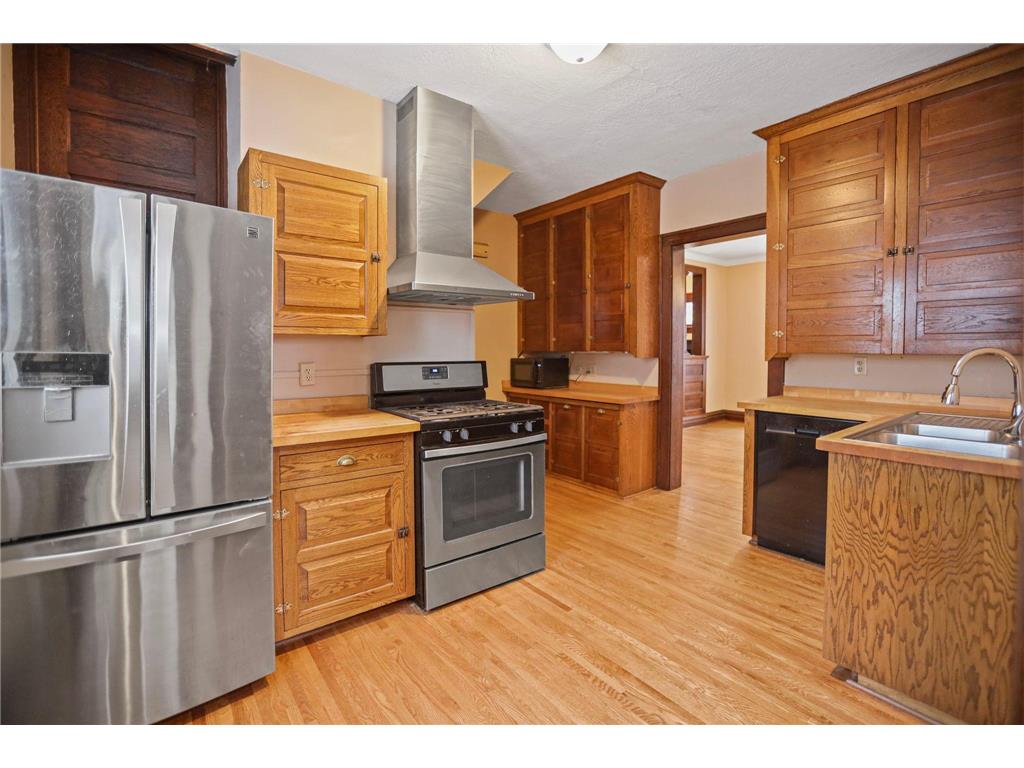 521 2nd Street NW Faribault MN 55021 6781328 image21