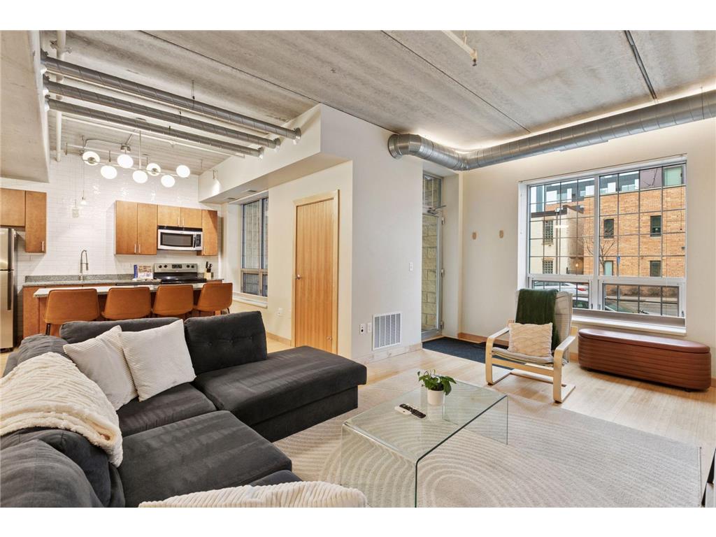 521 2nd Street SE #104 Minneapolis MN 55414 6686623 image1