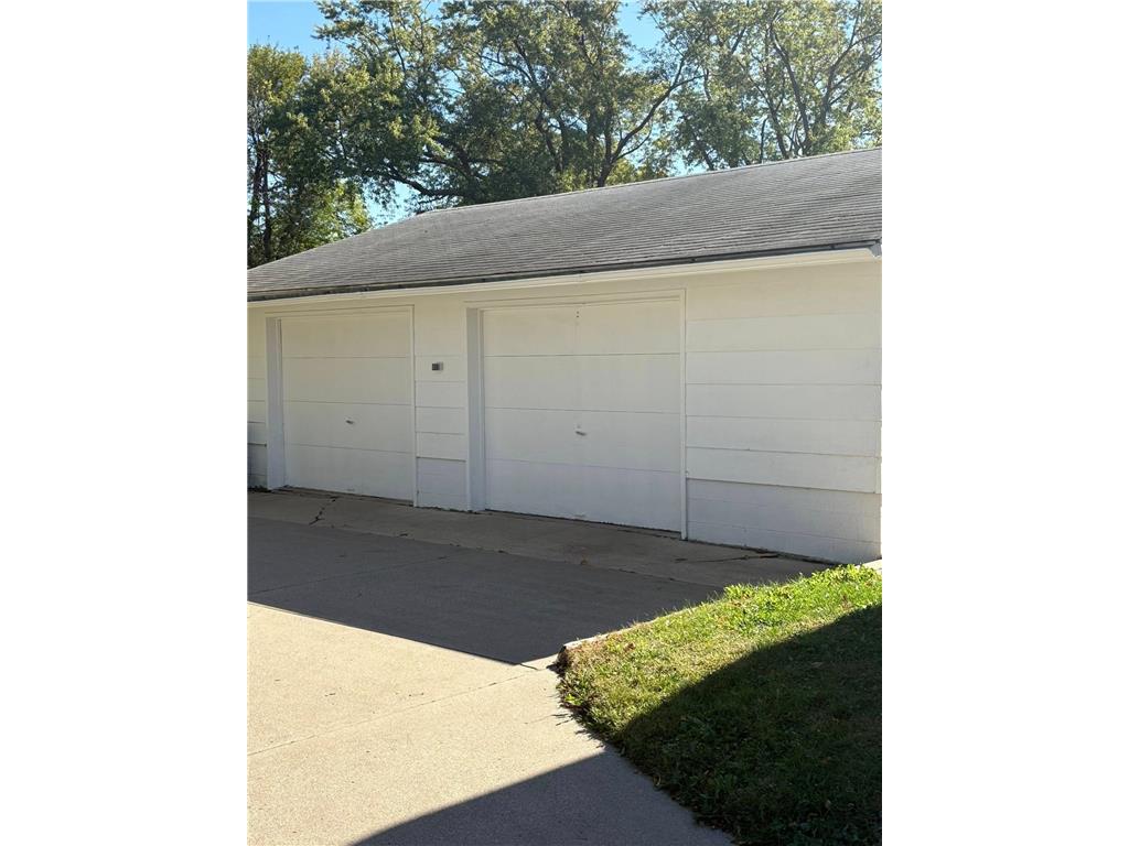 521 6th Street SW Waseca MN 56093 6803105 image2