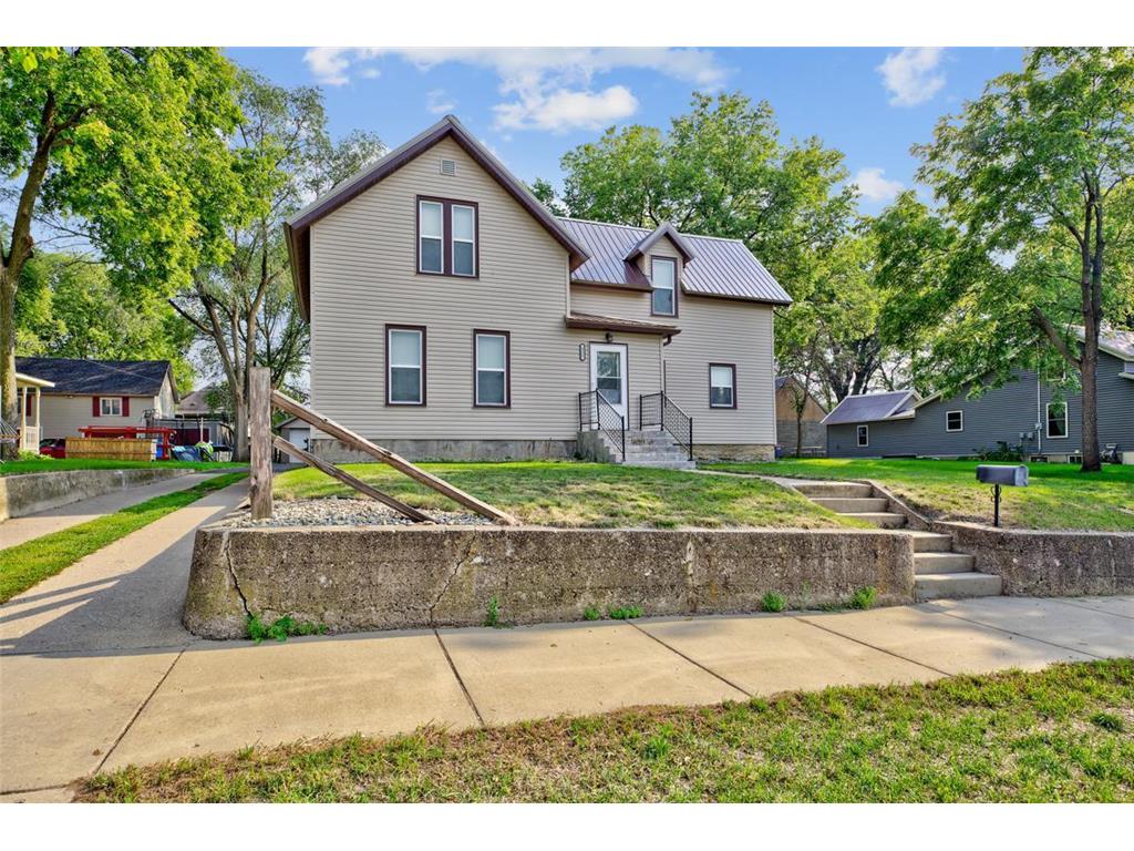 521 8th Street NW Faribault MN 55021 6418659 image1