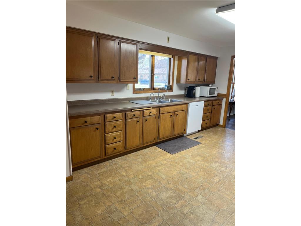 521 9th Avenue Madison MN 56256 7060386 image19