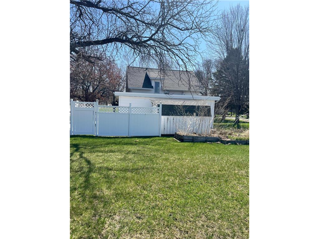 521 9th Avenue Madison MN 56256 7060386 image3