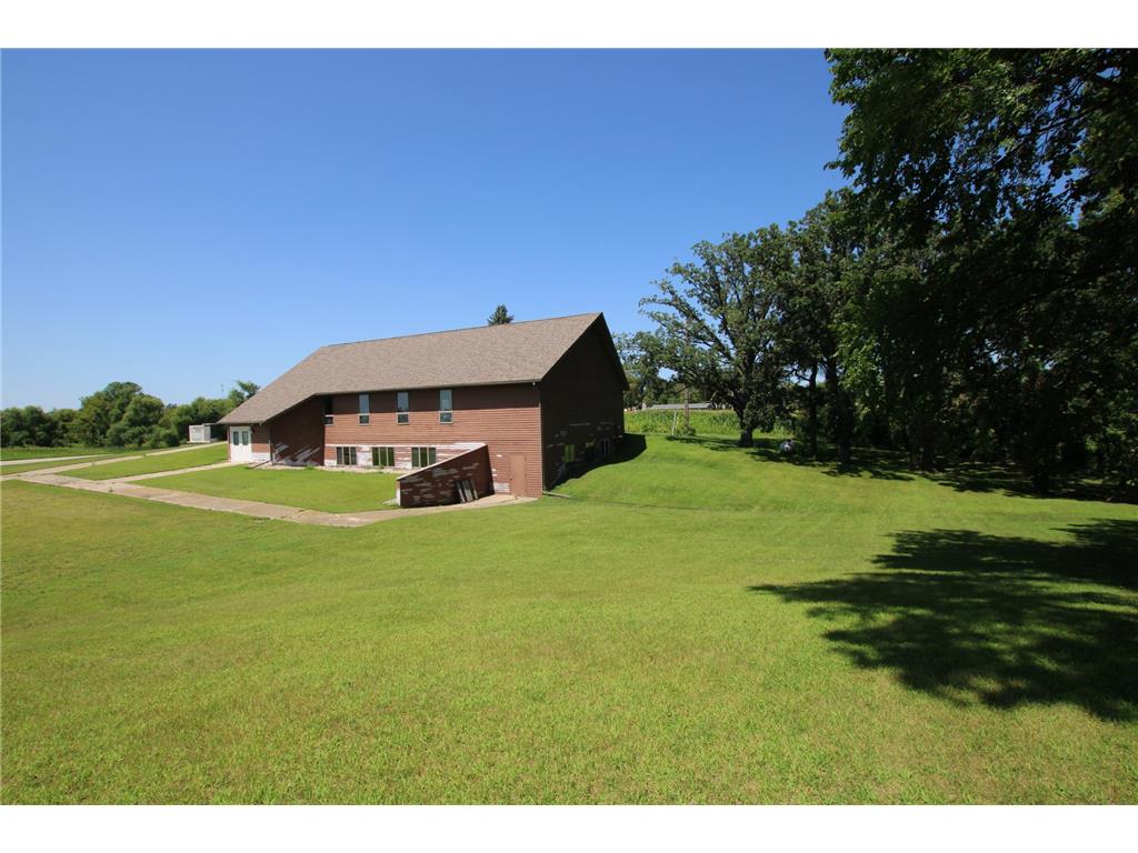 521 Central Avenue Sunburg MN 56289 6580457 image1