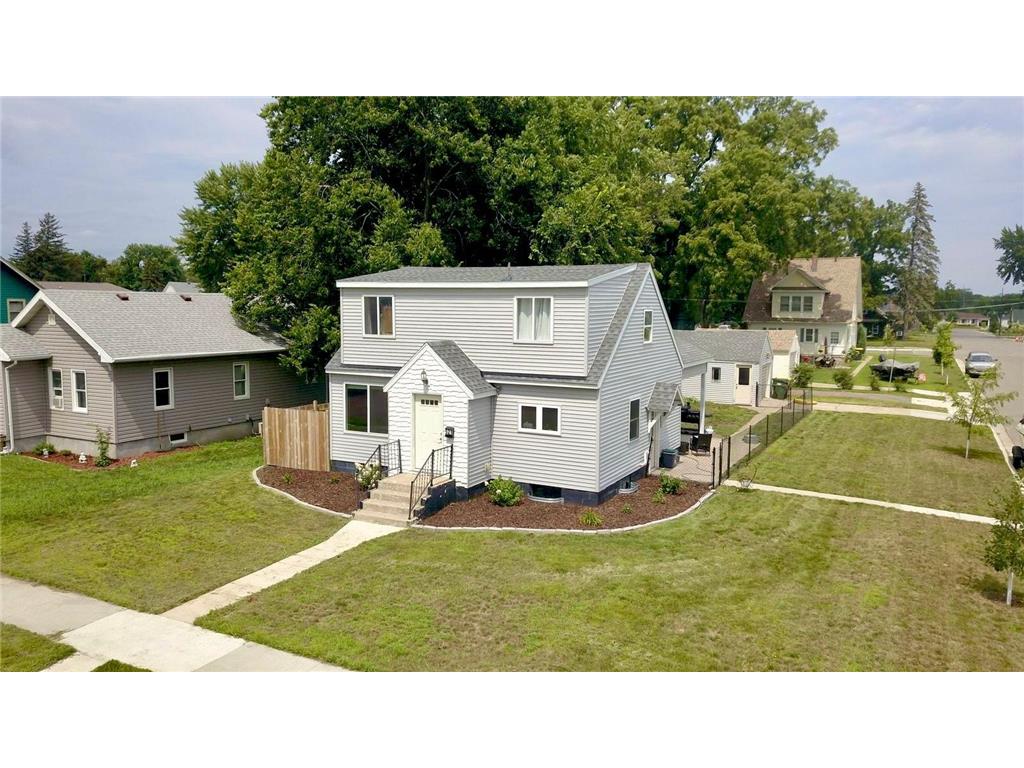 521 E 5th Street Redwood Falls MN 56283 7080227 image1