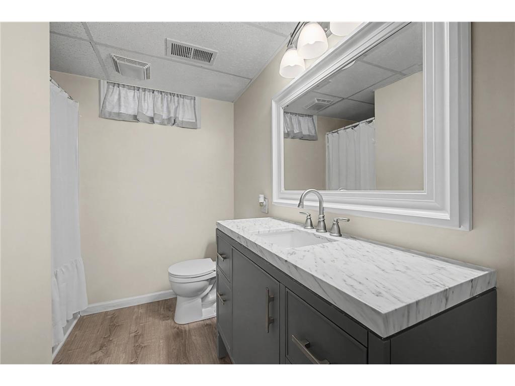 521 Mcdevitt Street Shakopee MN 55379 7013443 image32