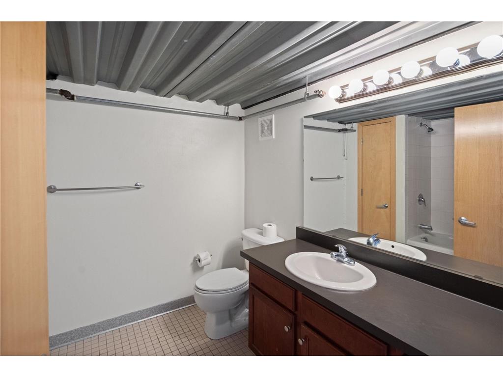 521 S 7th Street #116 Minneapolis MN 55415 6812113 image10
