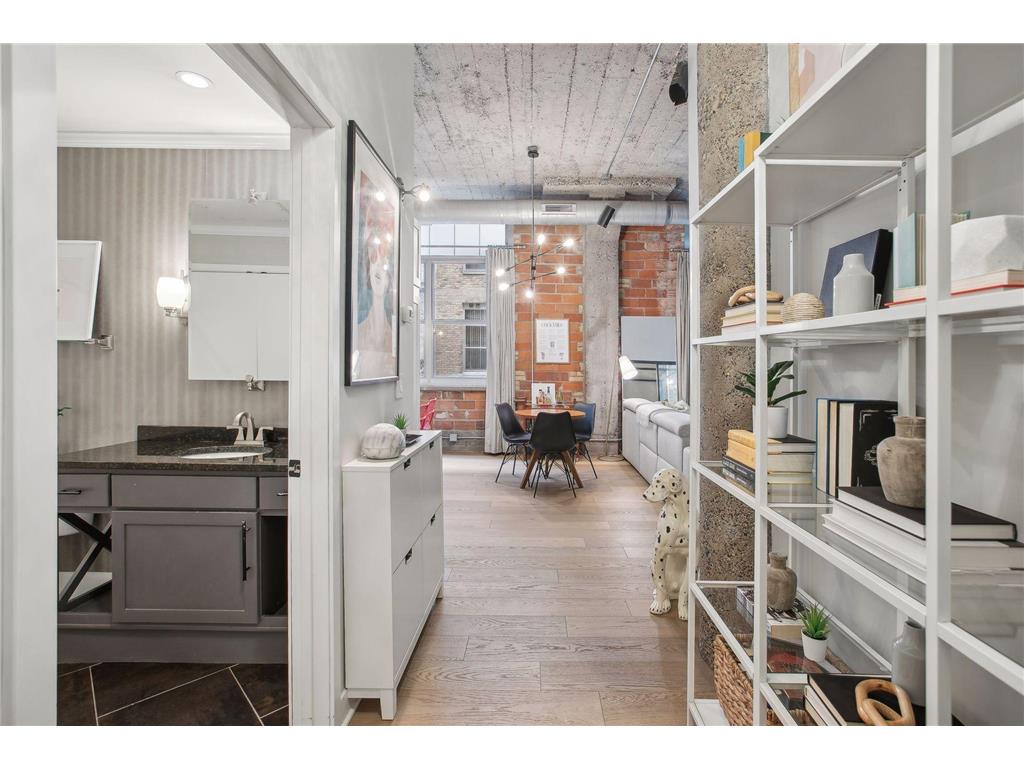 521 S 7th Street #203 Minneapolis MN 55415 7049159 image2