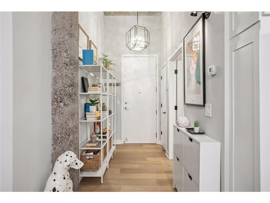 521 S 7th Street #203 Minneapolis MN 55415 7049159 image3