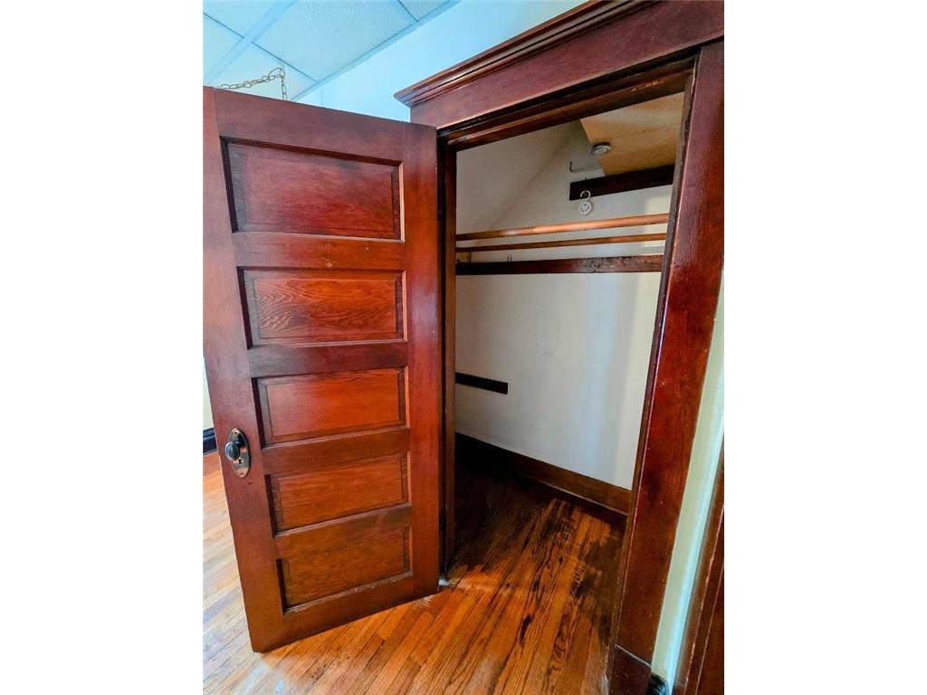 521 Washington Avenue Holland MN 56139 7002022 image18