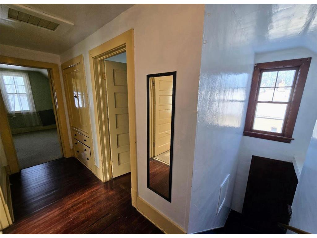 521 Washington Avenue Holland MN 56139 7002022 image31