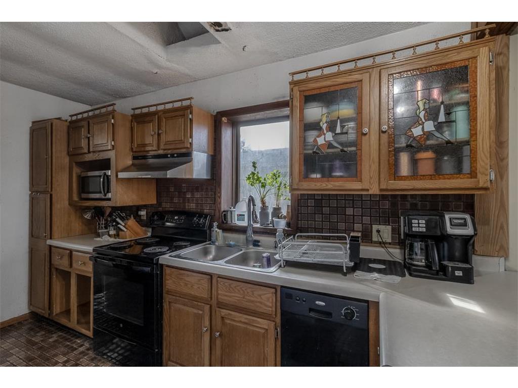 521 Webster Avenue North Mankato MN 56003 6816395 image2