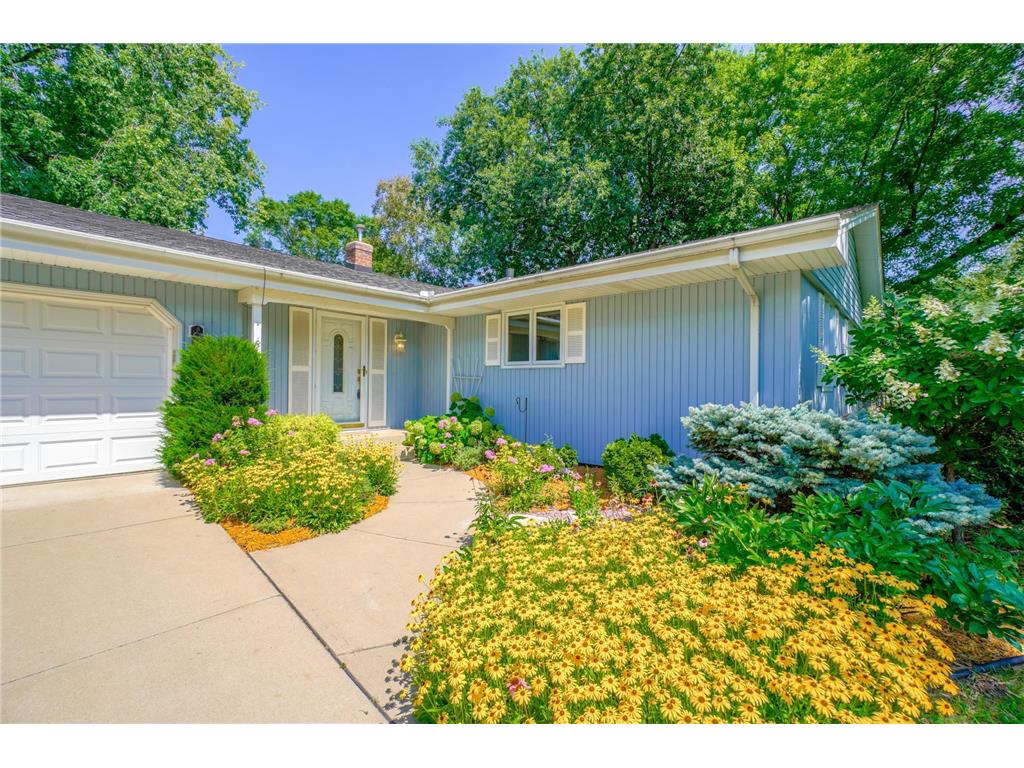 521 Woodhill Drive Roseville MN 55113 6539209 image1