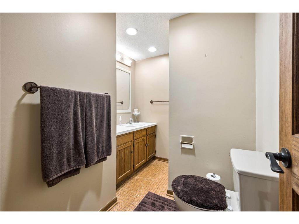 5210 Shady Lane Shorewood MN 55331 7028637 image21