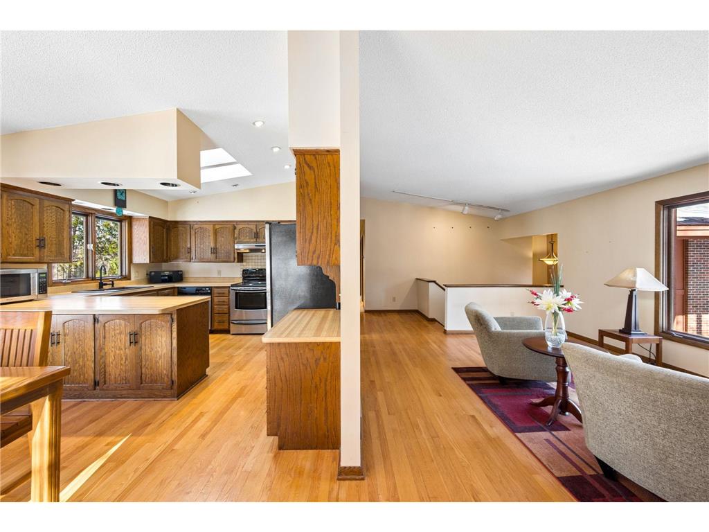 5210 Shady Lane Shorewood MN 55331 7028637 image3
