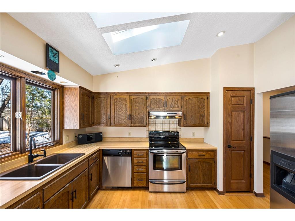 5210 Shady Lane Shorewood MN 55331 7028637 image35
