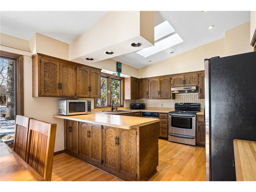 5210 Shady Lane Shorewood MN 55331 7028637 image9