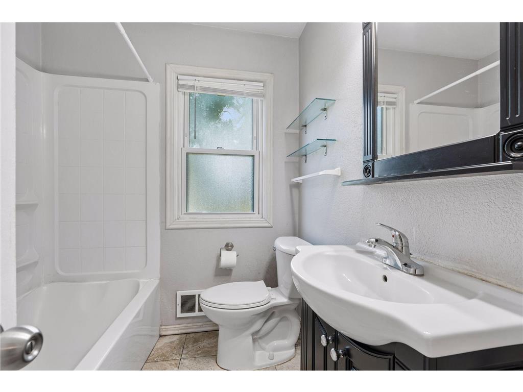 5212 47th Avenue S Minneapolis MN 55417 7079721 image19