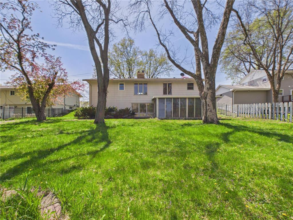 5212 W 70th Street Edina MN 55439 7067736 image2
