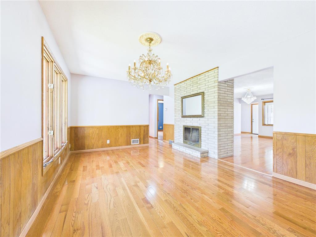 5212 W 70th Street Edina MN 55439 7067736 image5