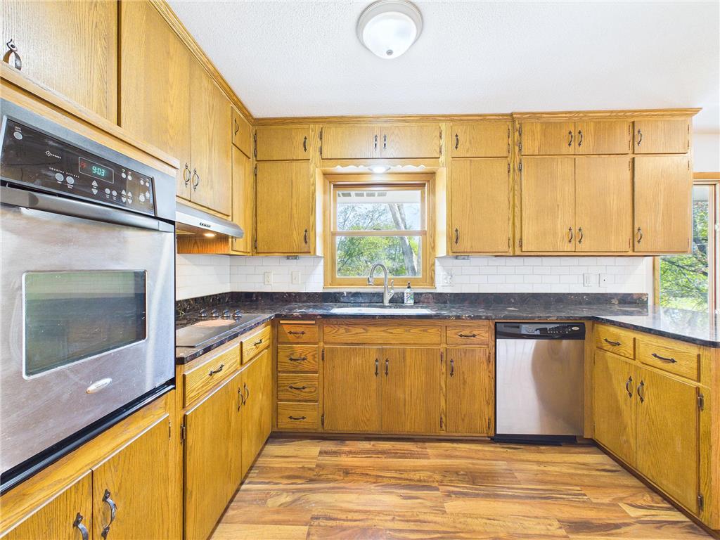 5212 W 70th Street Edina MN 55439 7067736 image7