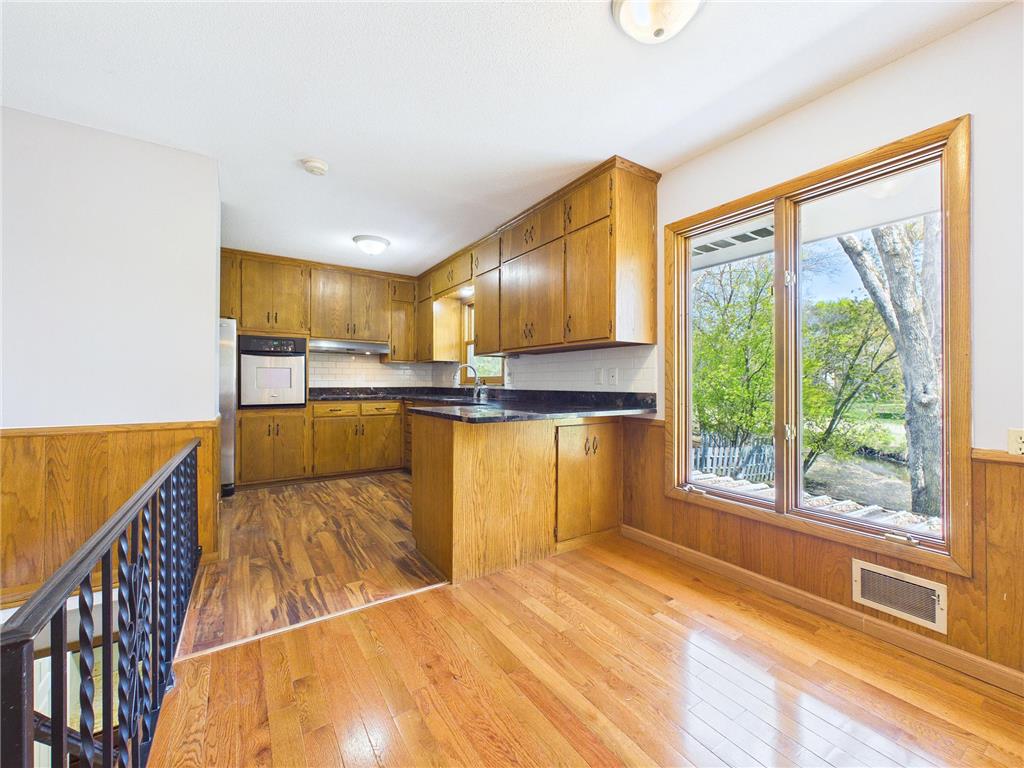 5212 W 70th Street Edina MN 55439 7086827 image10