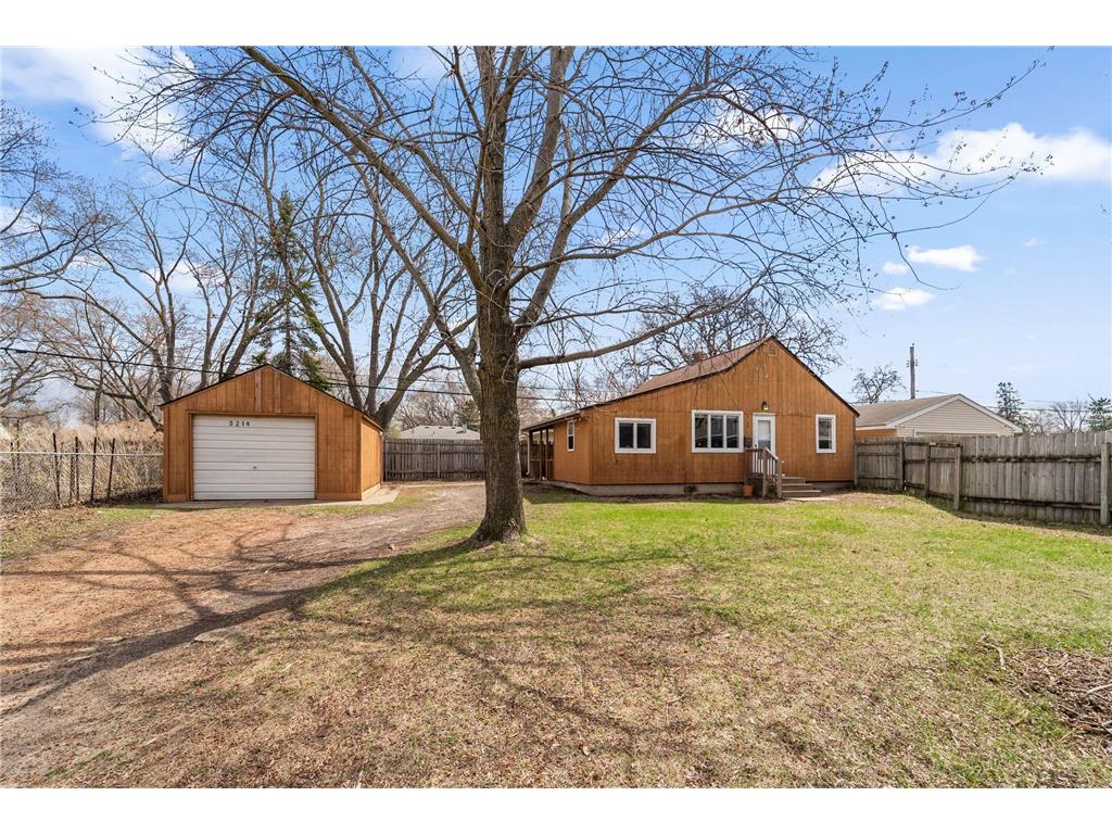 5214 Ewing Avenue N Brooklyn Center MN 55429 6706815 image1