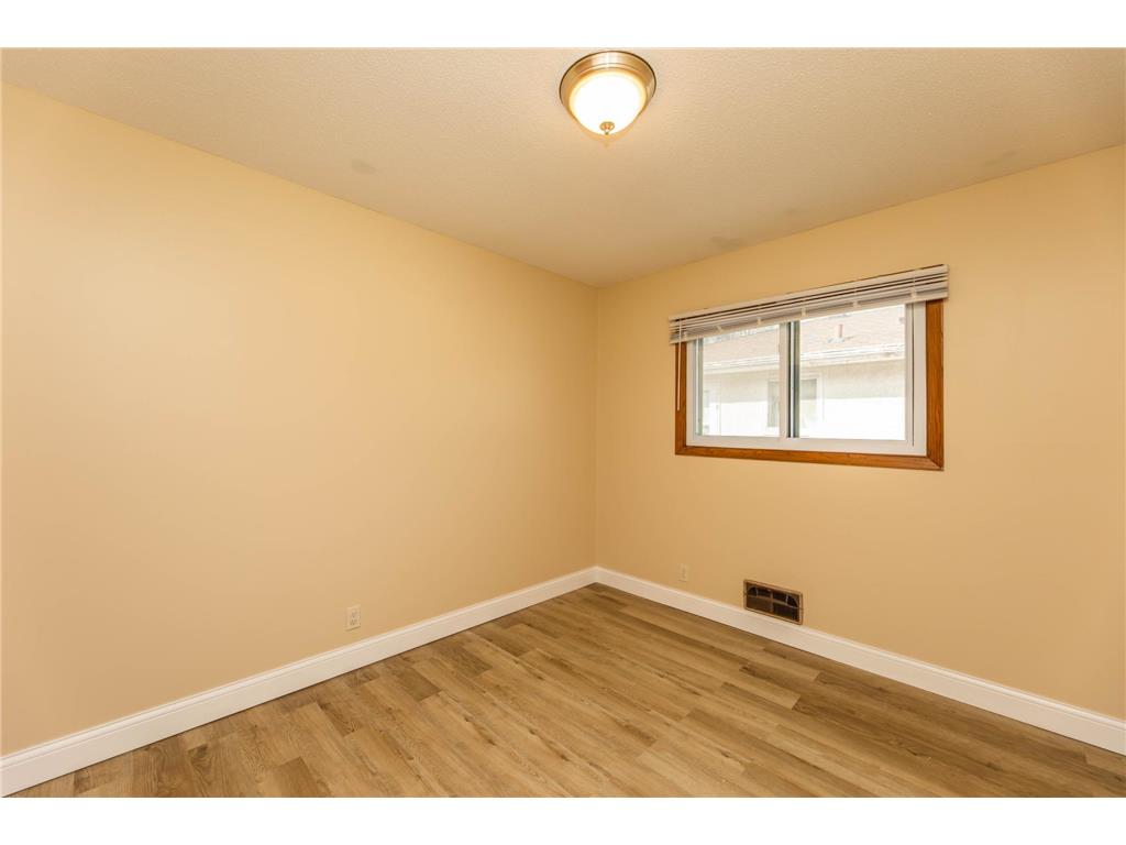 5214 Oliver Avenue N Minneapolis MN 55430 7028656 image17