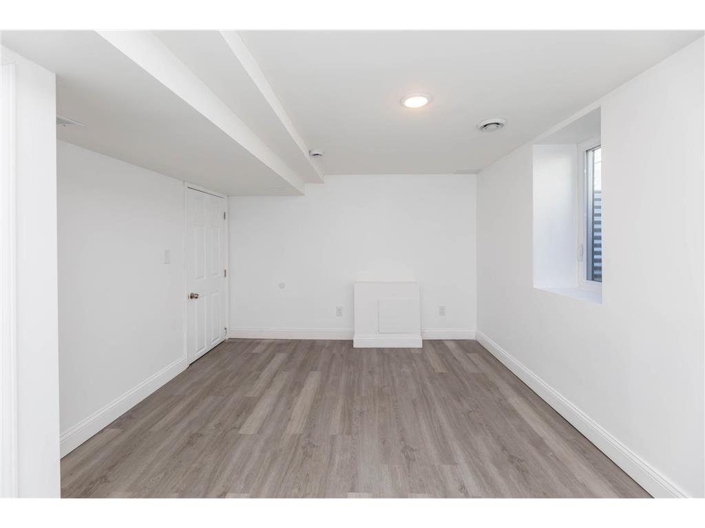 5214 Oliver Avenue N Minneapolis MN 55430 7028656 image25