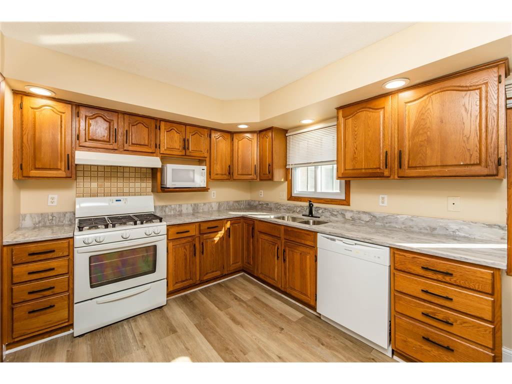 5214 Oliver Avenue N Minneapolis MN 55430 7028656 image5