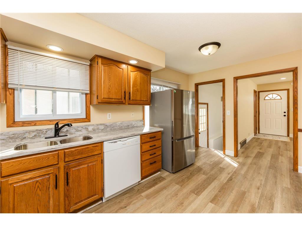 5214 Oliver Avenue N Minneapolis MN 55430 7028656 image6