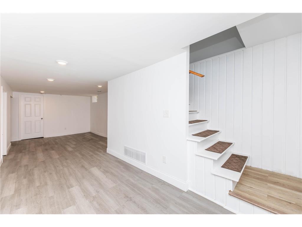 5214 Oliver Avenue N Minneapolis MN 55430 7093593 image16