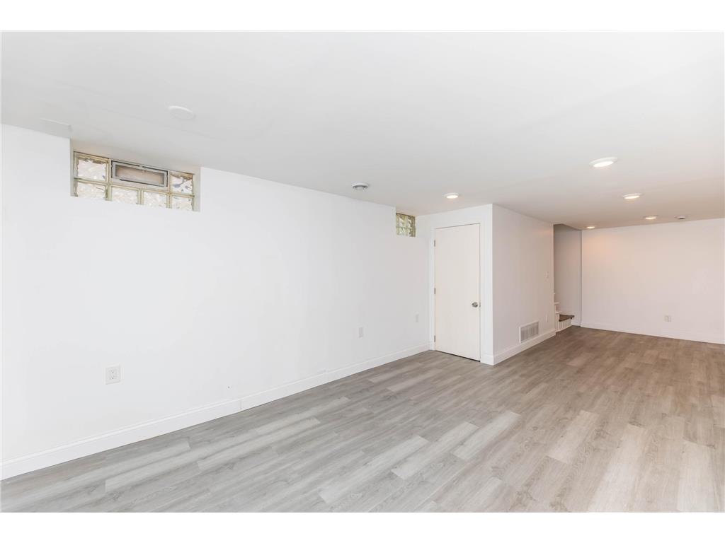 5214 Oliver Avenue N Minneapolis MN 55430 7093593 image18