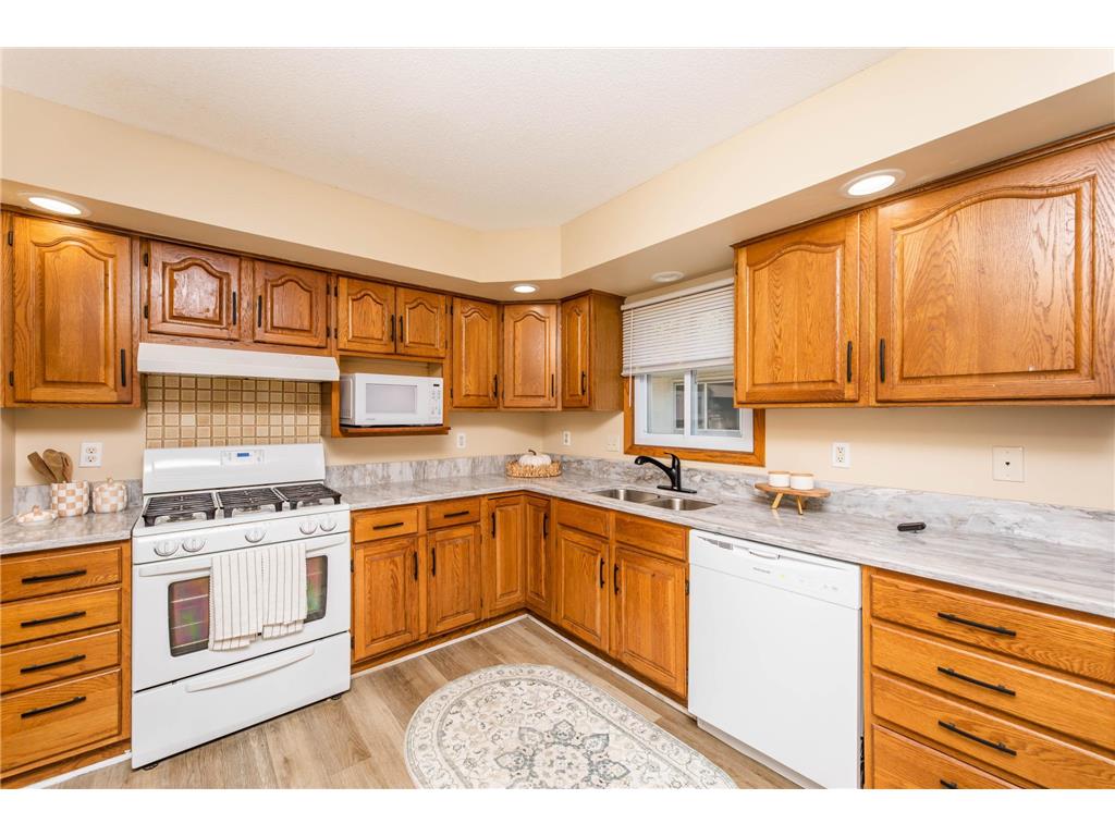 5214 Oliver Avenue N Minneapolis MN 55430 7093593 image4