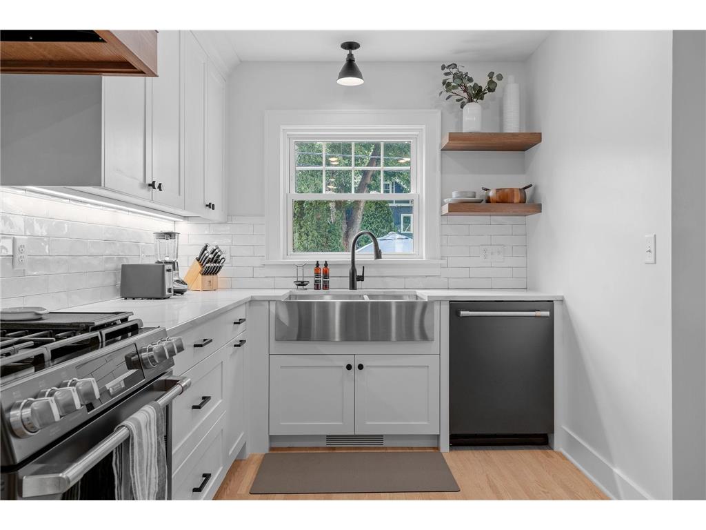 5216 Drew Avenue S Minneapolis MN 55410 6417945 image1