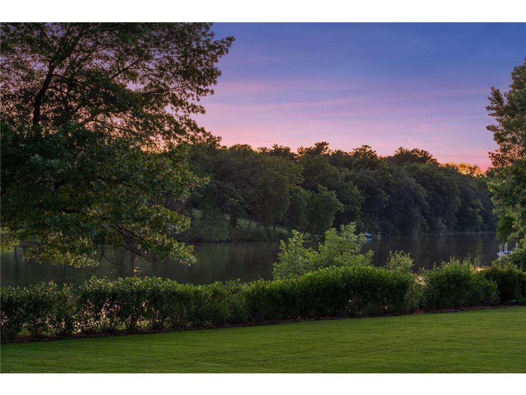 5216 Dundee Road Edina MN 55436 - Mirror Lake 6745282 image1