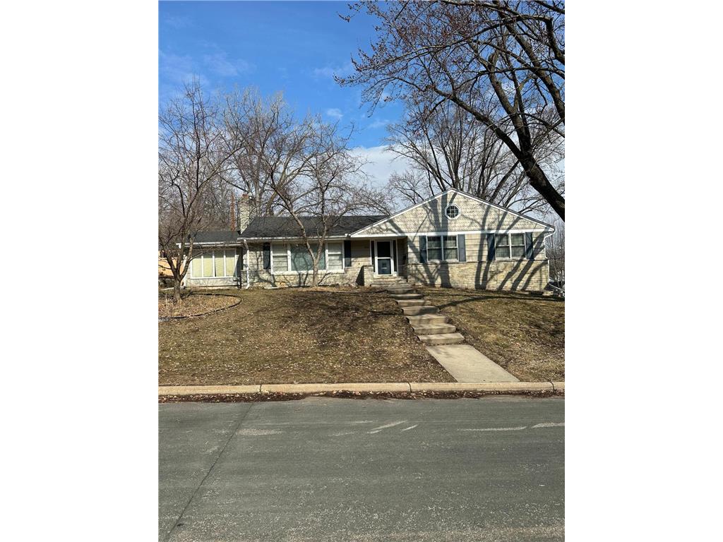 5216 Hollywood Road Edina MN 55436 7035474 image1