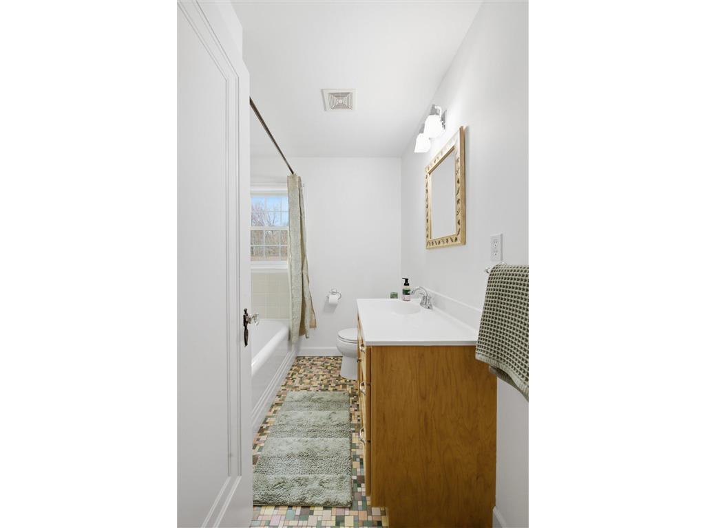 5216 Logan Avenue S Minneapolis MN 55419 7039038 image18