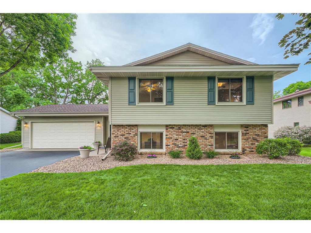 5216 W 111th Street, Bloomington, MN, 55437 MLS 6354763 Edina Realty