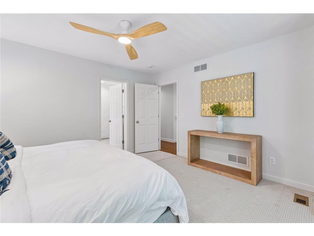 5217 Chowen Avenue S Minneapolis MN 55410 7059377 image21