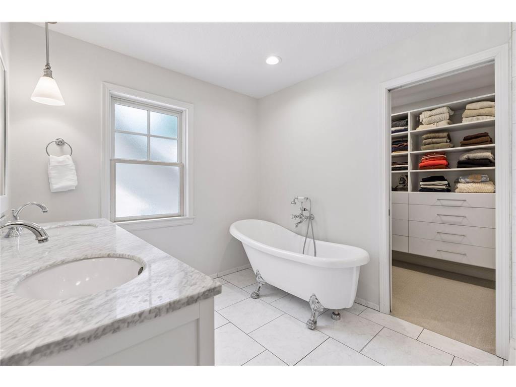 5217 Chowen Avenue S Minneapolis MN 55410 7059377 image26