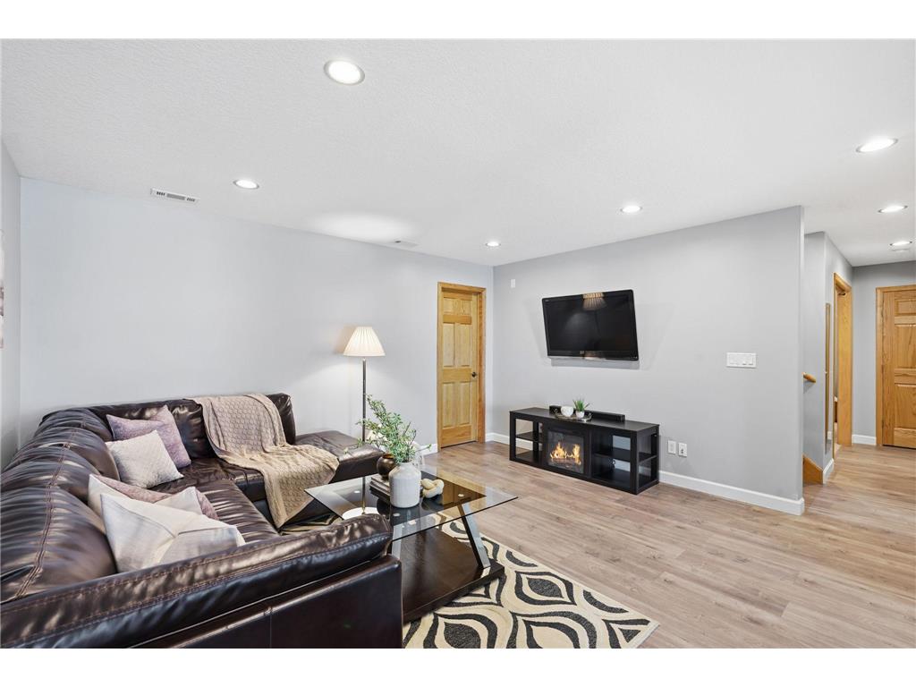 5217 King Arthur Drive NW Rochester MN 55901 7089614 image21