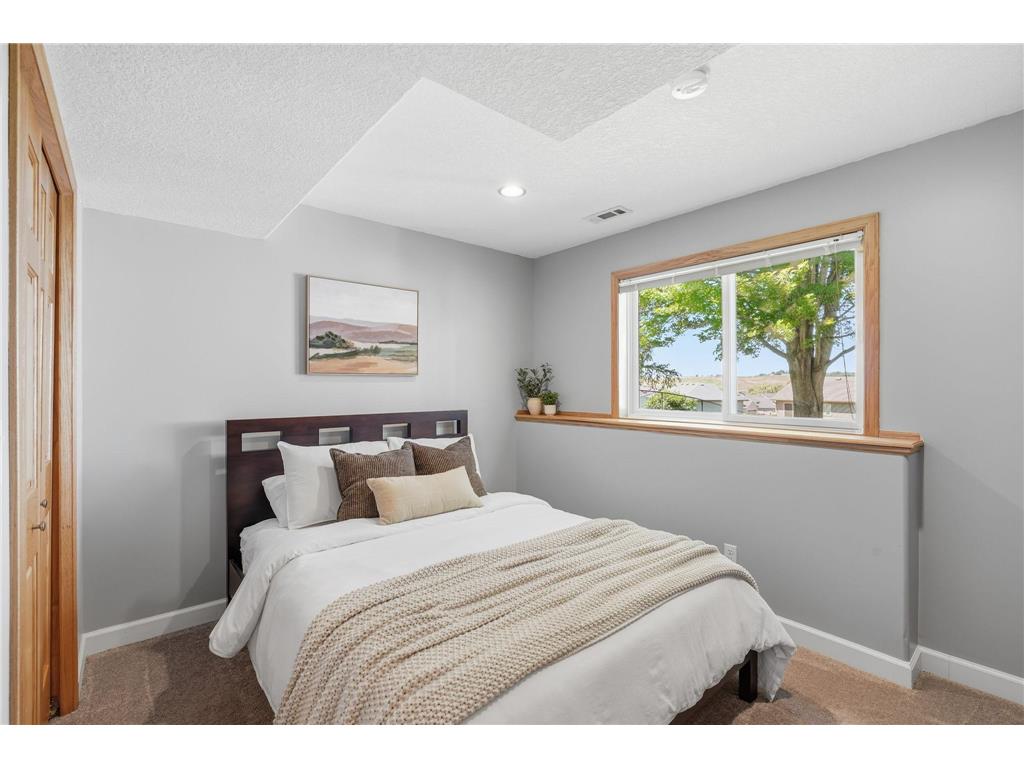 5217 King Arthur Drive NW Rochester MN 55901 7089614 image27