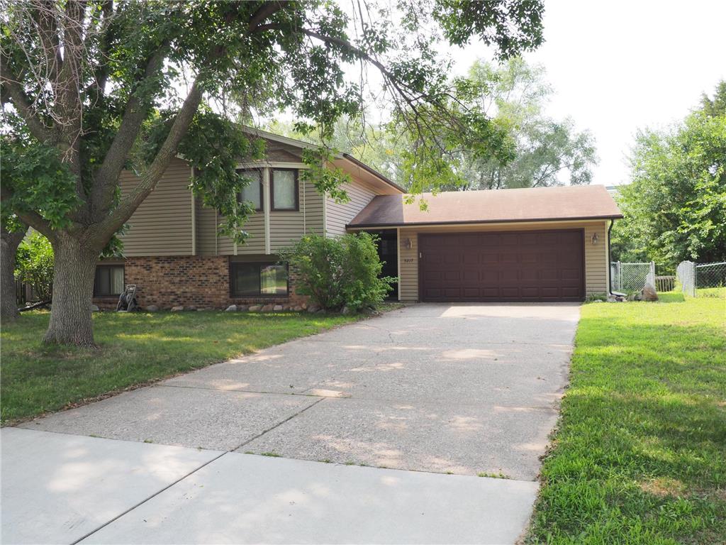 5217 Xenia Avenue N Crystal MN 55429 6413538 image1