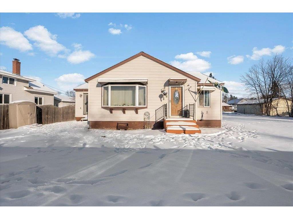 5219 E 2nd Street Superior WI 54880 7007442 image1